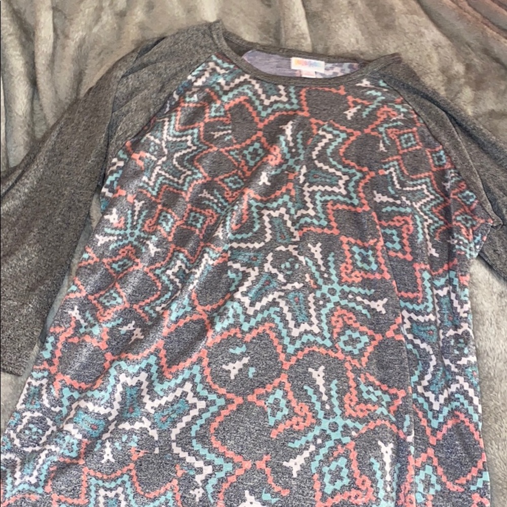 Lularoe half sleeve shirt